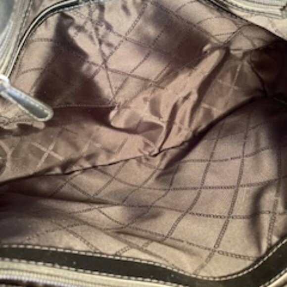 MICHAEL KORS, EUC LEATHER TOTE - Picture 11 of 13